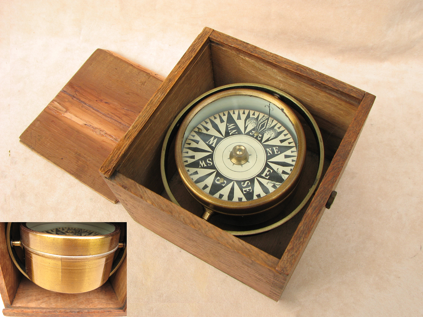 Mid 19th century Mariners small gimbaled boat compass in oak box